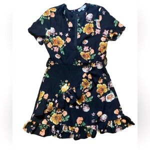 Womens Dress With Ruffle Detail And Floral Print Size Small
